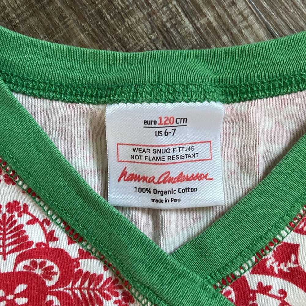 Hanna Andersson Nordic snowflake red and green holiday pajamas 120cm/US 6-7 - Picture 2 of 4